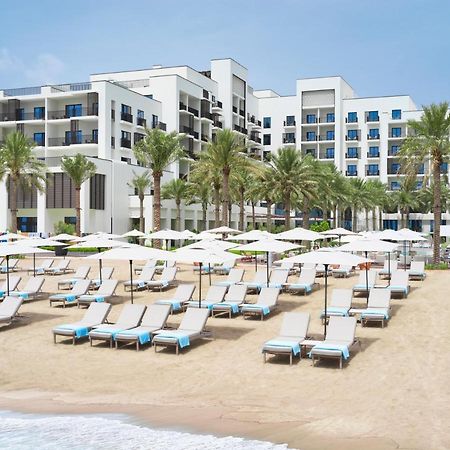 Palace Beach Resort Fujairah Eksteriør billede Beach at the hotel